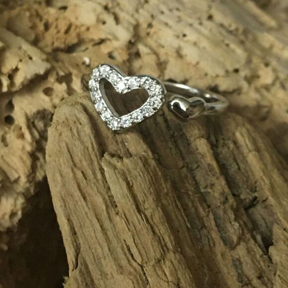 Sterling Silver CZ Heart Toe Ring Midi Ring - Picture 2 of 4